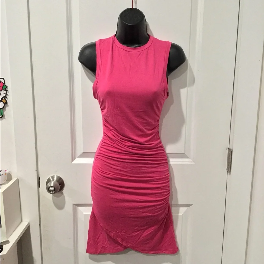 📣LAST ONE📣BODYCON MINI DRESS - Picture 6 of 6